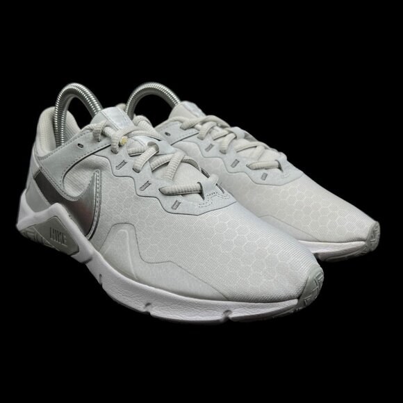 Nike Legend Essential 2 Photon Dust Metallic Silver Shoes CQ9545-012 Womens Sz 7 - Picture 4 of 12